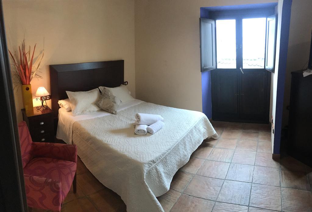 Apartamentos Victoria Bujalance 외부 사진