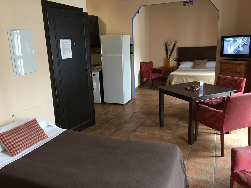Apartamentos Victoria Bujalance 외부 사진